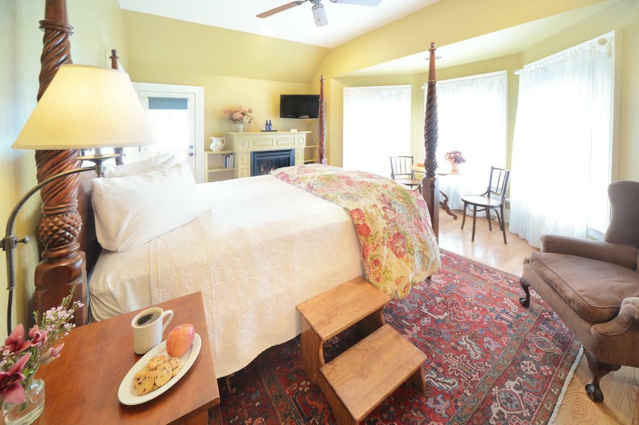 סאראטוגה ספרינגס The Springwater Bed And Breakfast מראה חיצוני תמונה
