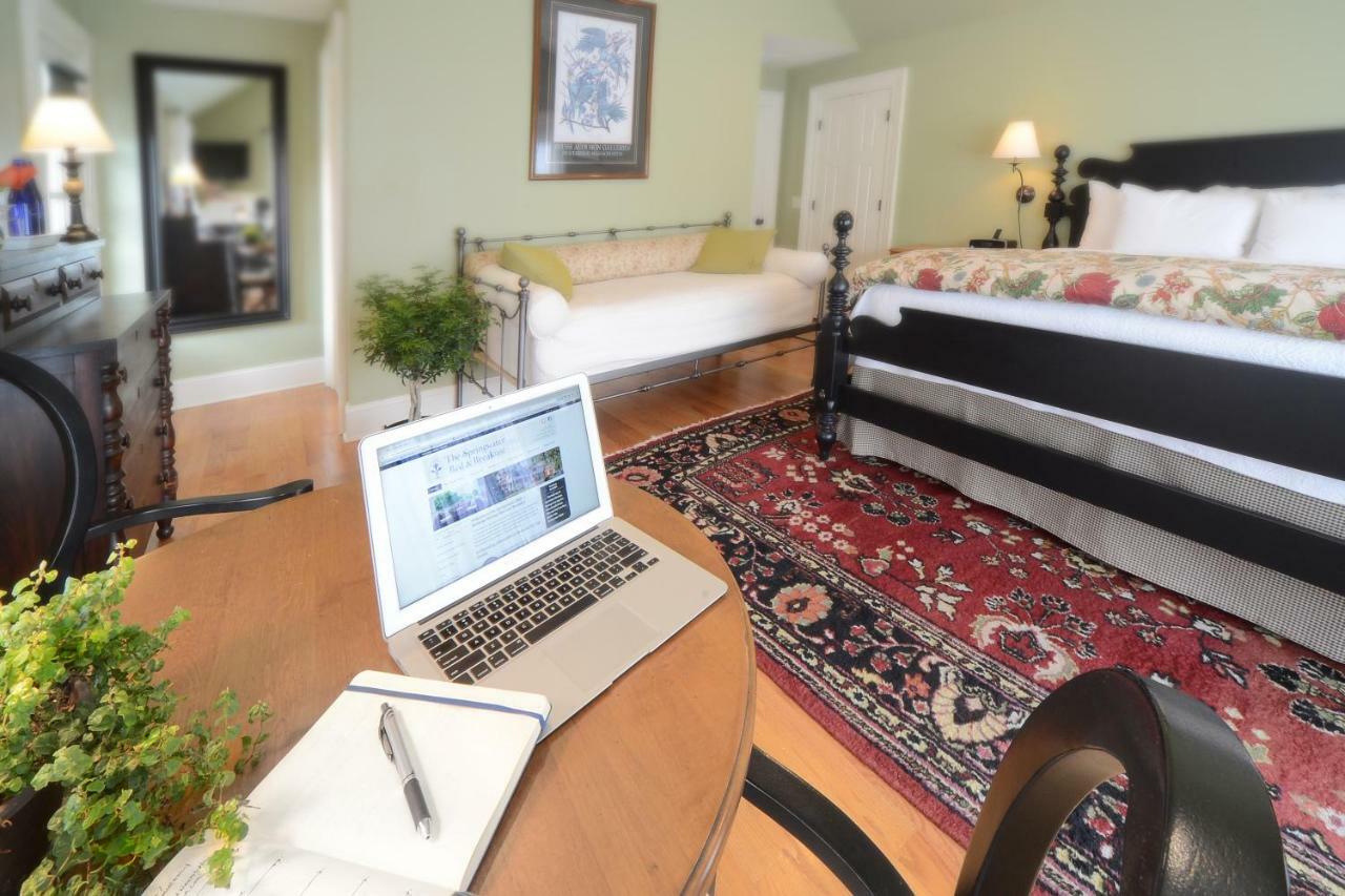סאראטוגה ספרינגס The Springwater Bed And Breakfast מראה חיצוני תמונה